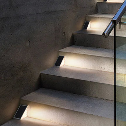 Solar Luma Stair Light
