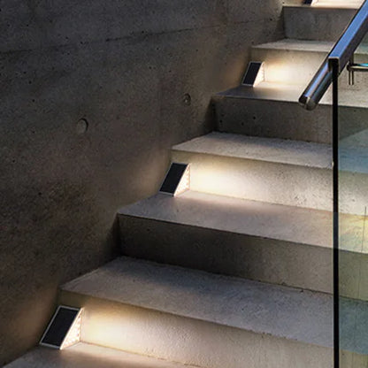 Solar Luma Stair Light