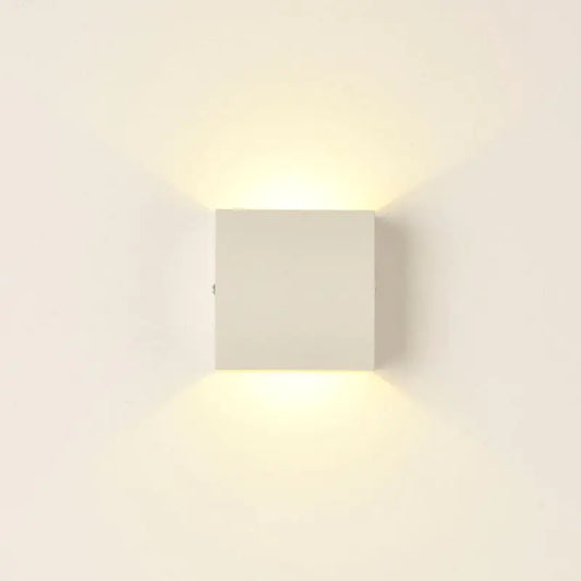 Modern Luma Wall Lamp