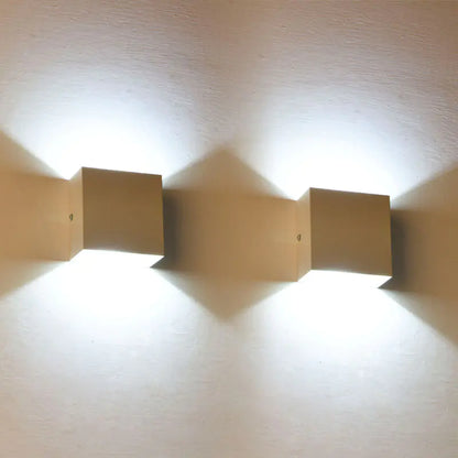 Modern Luma Wall Lamp